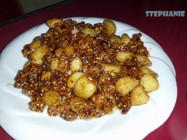 黑蒜子牛肉粒