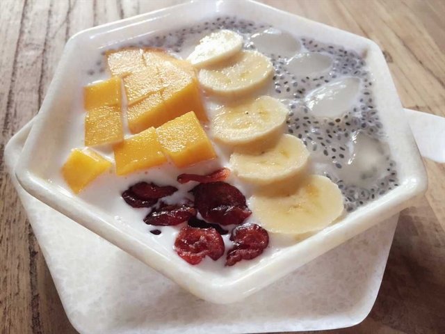 白雪黑珍珠