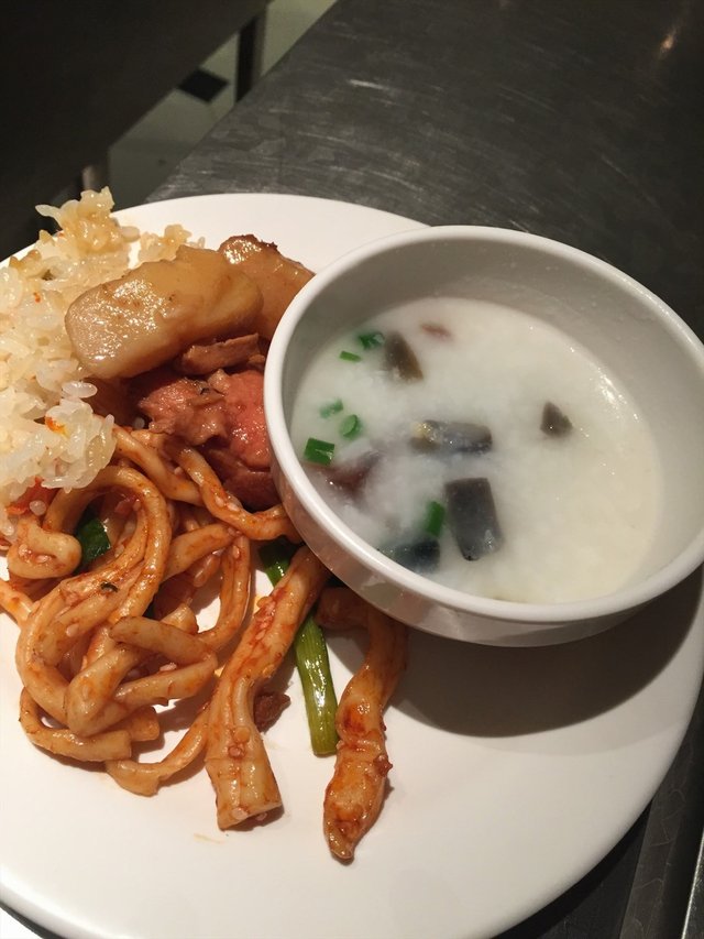 皮蛋粥