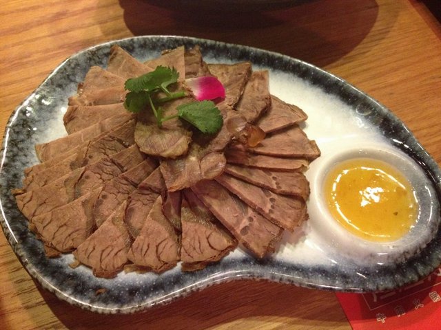卤牛腱