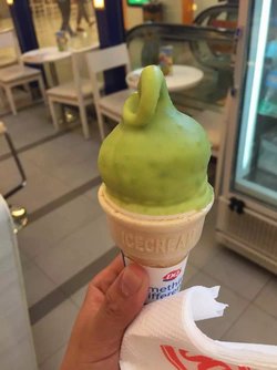 抹茶脆皮甜筒