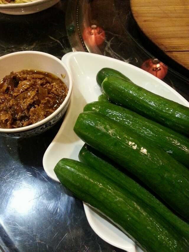 黄瓜蘸酱