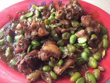 鸡丁炒毛豆