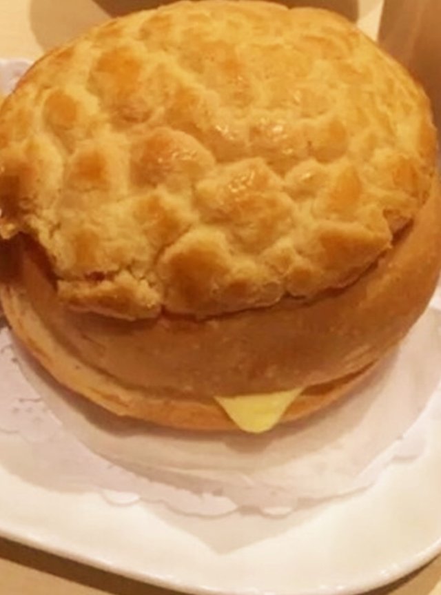 菠萝包