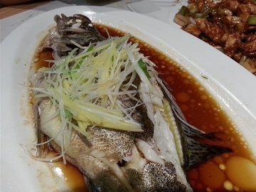 清蒸鲈鱼