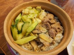 咸鱼牛肉煲仔饭