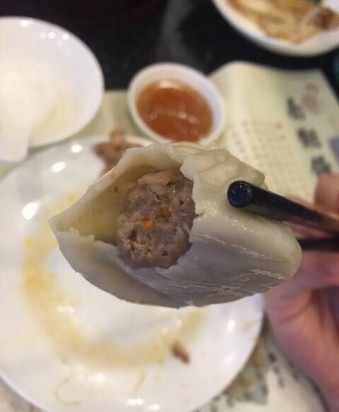 招牌蟹黄小笼包