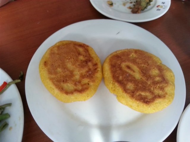 贴饼子