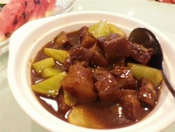 青笋焖牛腩