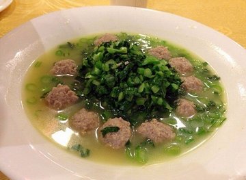 上汤菜心丸子