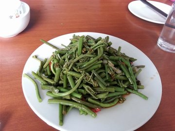 凉拌蕨菜