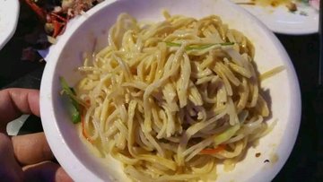 凉拌笋丝