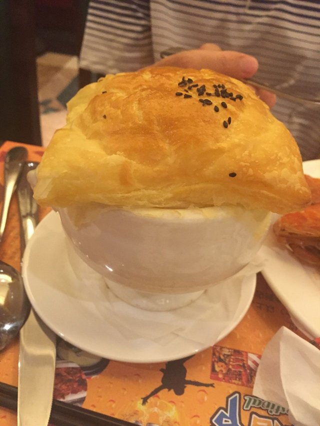 酥皮奶油蘑菇汤