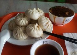 三鲜包子
