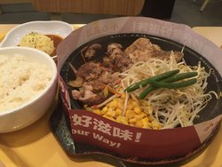 鸡排牛排饭
