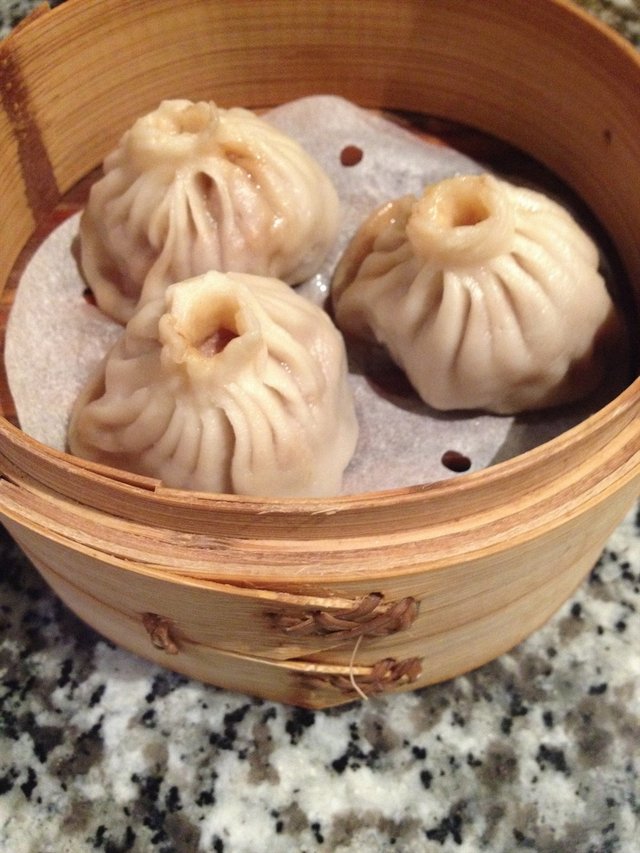 天王鸭肉包