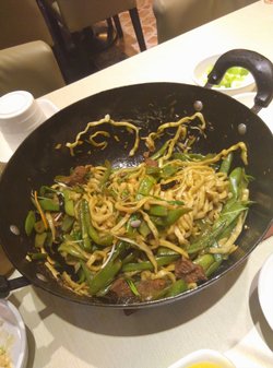 牛腩焖面