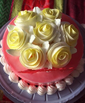 奶油生日蛋糕