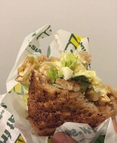 金枪鱼三明治