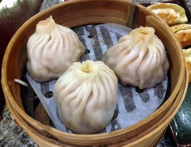 鲜肉包子