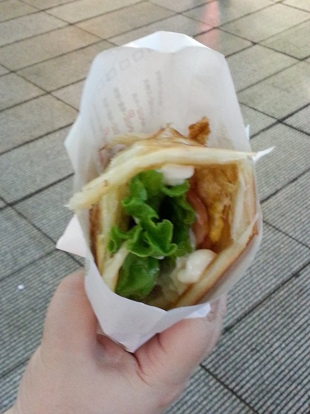 鸡蛋加培根手抓饼