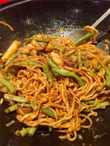 扁豆猪肉焖面