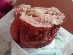 蜂蜜燕麦搭配烤鸡肉三明治