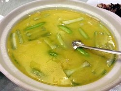 丝瓜鱼肚煲