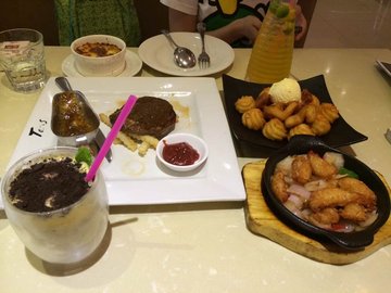 黑椒牛排