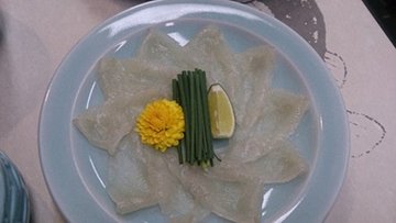 河豚鱼刺身
