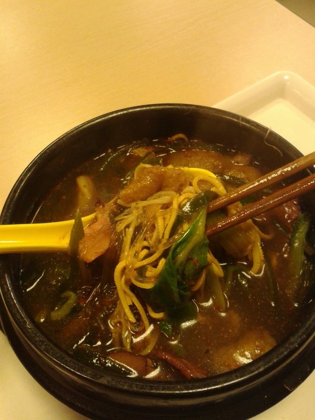 三鲜砂锅