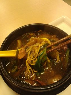 三鲜砂锅