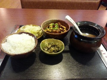 红烧肉套饭