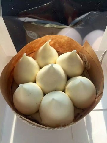 白色小点