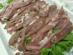 手切羊腿肉