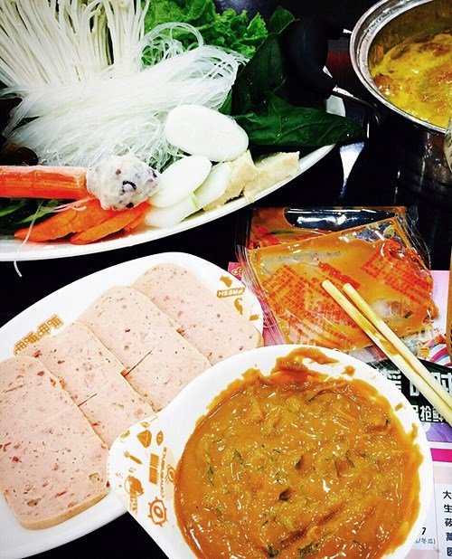 午餐肉