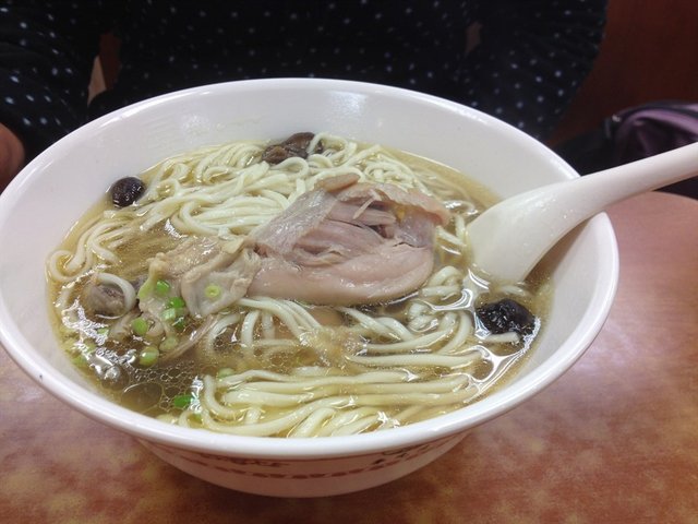 香菇鸡腿面