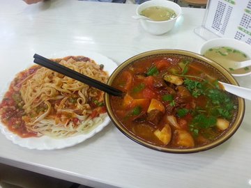 精品红烧牛肉面/炸酱面