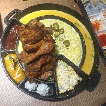 双人芝士排骨锅