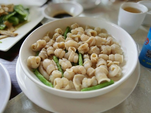 白灼鲨鱼肠