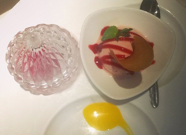 冰淇淋
