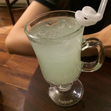 青柠果酒