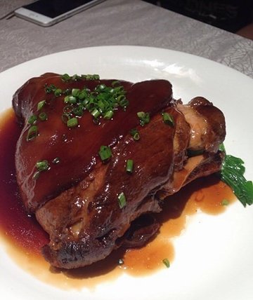 风味霸王肘子