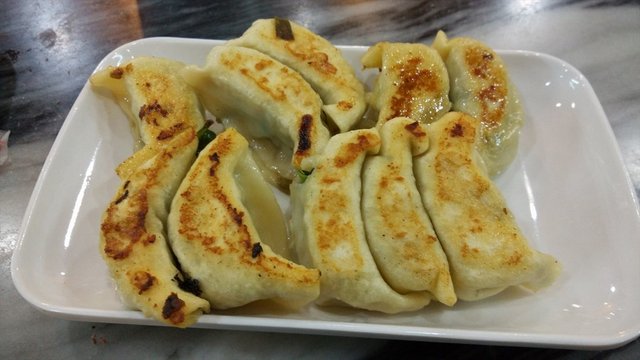 煎韮菜饺