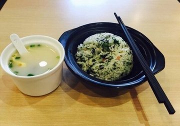 老上海菜饭配炸猪排