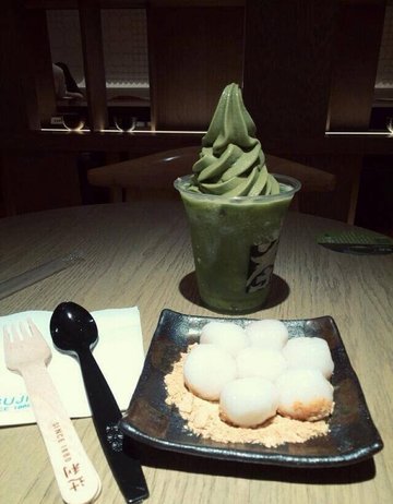 抹茶圣代