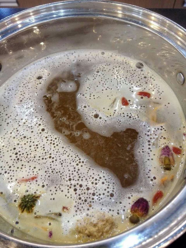锅底