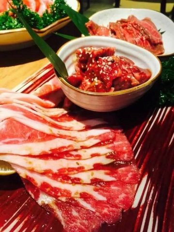 烤肉拼盘