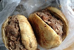 烧饼夹肉