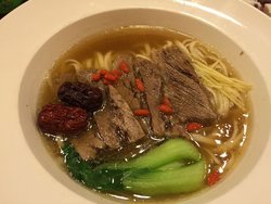 滋补牛肉面